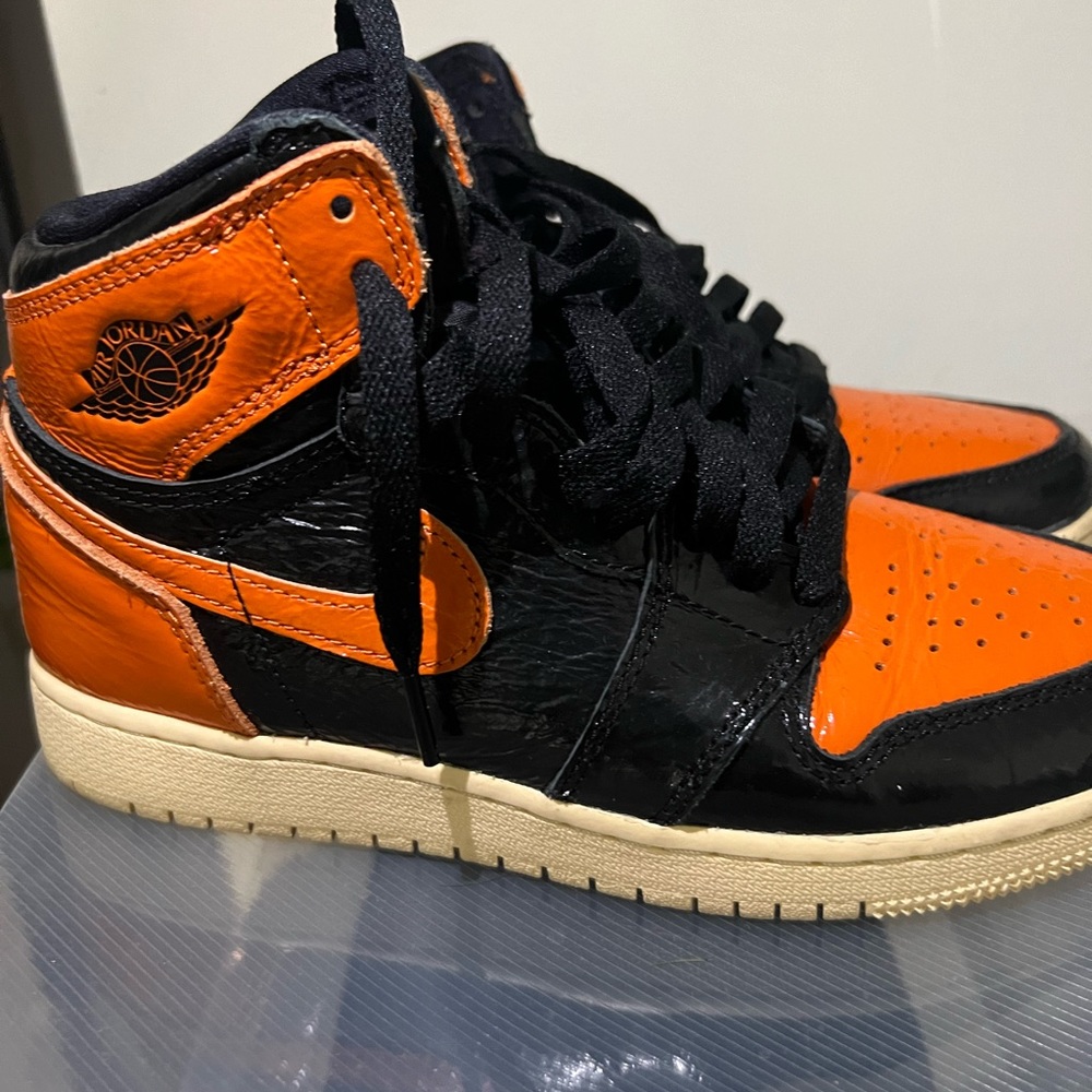 Air Jordan 1 Retro High OG "Shattered Backboard 3.0"